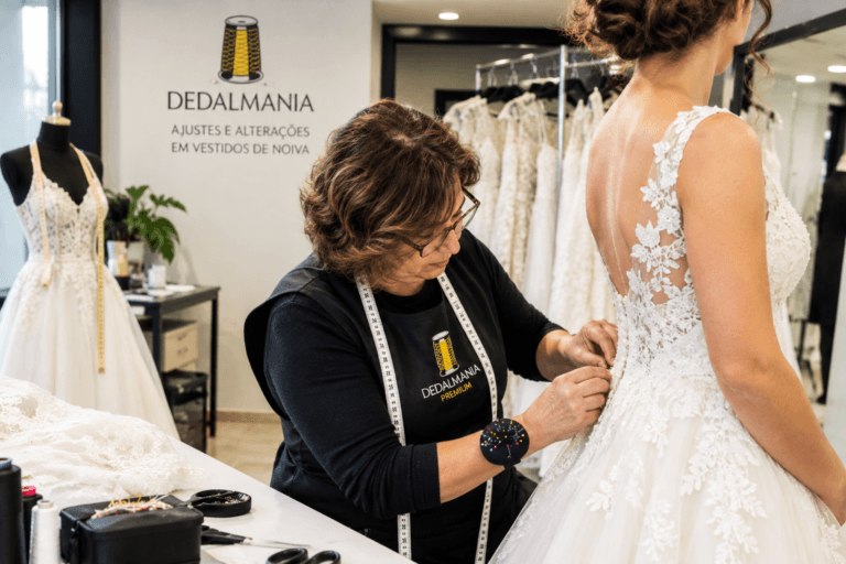 Quanto custa alterar um vestido de noiva?