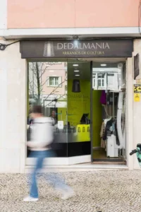 Costureira no Areeiro: Arranjos com Precisão